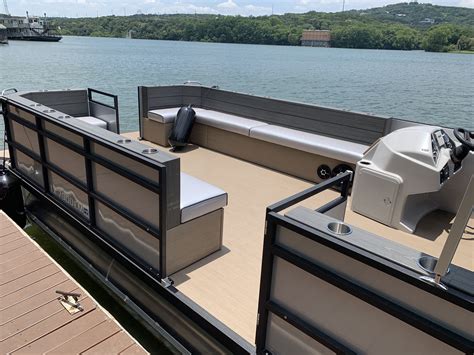 Lake Austin Party Boat Rentals Llc Luxury Performance Tritoon And