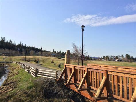 Wheelchair inaccessiblefive stairs leading to deck but main bedroom and living area is located on main level. bridge2 - Logan lake Lodge