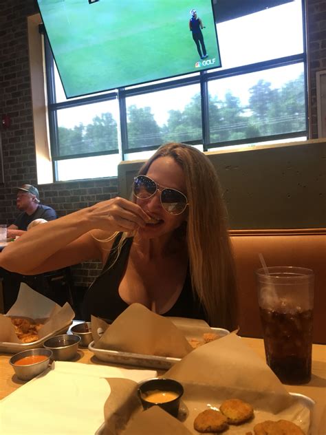 TW Pornstars 3 Pic Billi Bardot Twitter Having Lunch With My