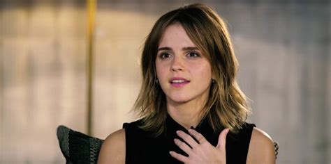 Emma Watson Explains Why She Doesnt Take Selfies With Fans