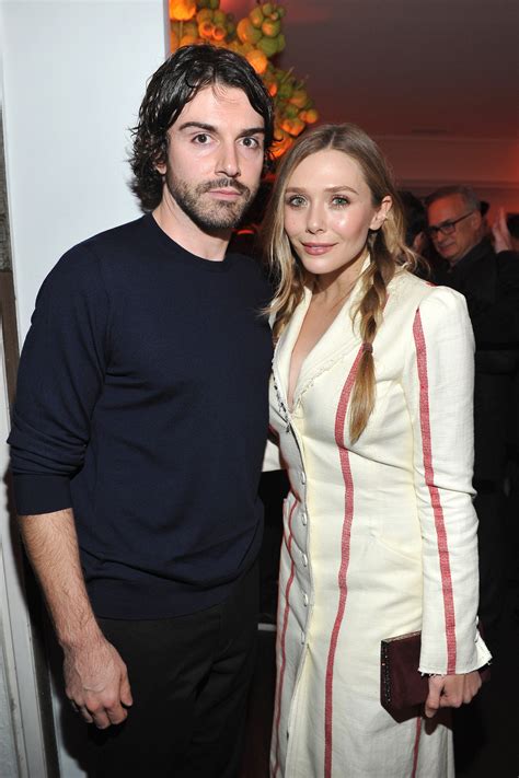 Elizabeth Olsen Est Fiancée à Robbie Arnett Vogue France