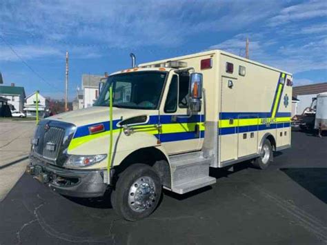 International 4300 Ambulance Truck Medic Super Clean Unit Dt 466 Motor