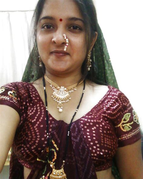 INDIAN WIFE MANGLA INDIAN DESI PORN SET Porn Pictures XXX Photos