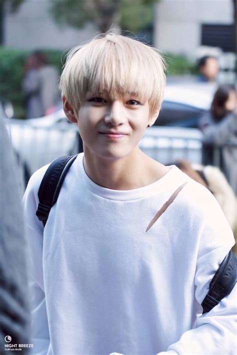 First, kim kardashian lightens her hair, reese witherspoon sports new bangs and last night, rihanna was seen rockin a new blonde look! 7 of BTS V's Most Outrageous Hair Colors - Koreaboo