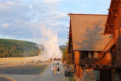 Best Places To Stay In And Near Yellowstone National Park Complete