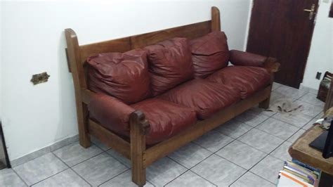 El sofa que buscas seguro que está en muebles la fábrica. Conjunto Sofá Rústico - Madeira - Almofadas Couro - R$ 1 ...