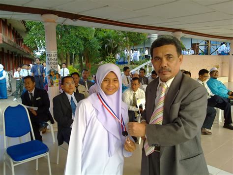 Posted by smk iskandar shah. Unit HEM SMKIS: NEGERI MELAKA NAIB JOHAN KEJOHANAN HOKI ...
