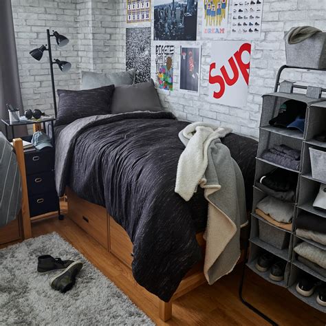 Sup Print Boys Bedroom Makeover Dorm Room Designs Boys Dorm Room