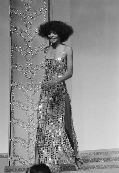 9 Throwback Diana Ross Outfits Wed Wear Right This Second Vintage