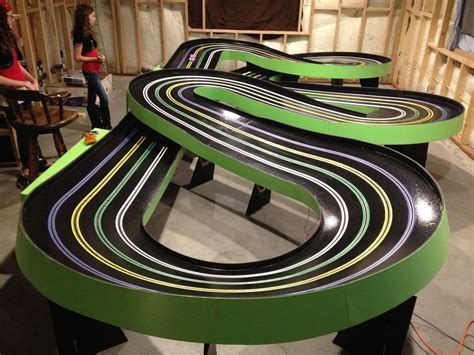 5 Features Of Fundemoniums New Slot Car Track Fundemonium