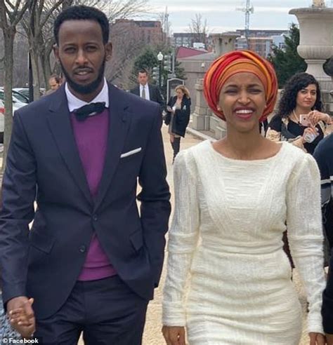 Telif hakları mynet a.ş.'ye aittir. Rep. Ilhan Omar Files For Divorce From Husband Ahmed Hirsi ...