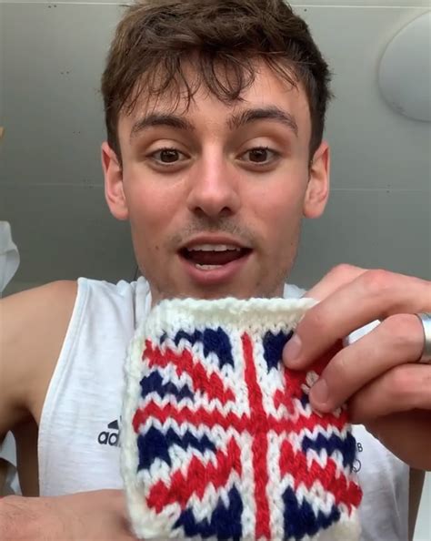 tom daley was spotted knitting at the olympics and it s because he was making a pouch for his medal