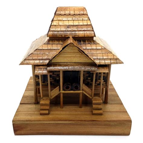 Rumah adat lampung dikenal dengan nama nuwo sesat yang digunakan sebagai tempat pertemuan bagi masyarakat suku lampung. Jual Miniatur Rumah Adat Lampung (Nuwo Sesat) dari bambu ...