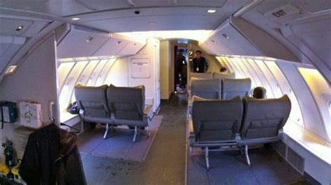 American airlines boeing 777 1st officers seat, jump seat. Jumpseating on a 747 - AeroSavvy