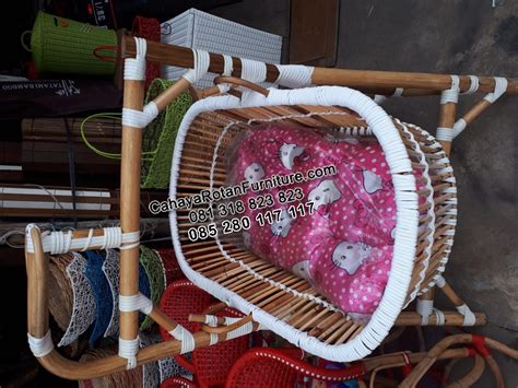 Usaha ini masih jarang ada di indonesia. Macam macam ayunan bayi dari rotan/ sintetis - Cahaya ...