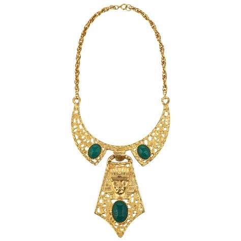 Hattie Carnegie 1960s Gold Green Egyptian Pharaoh Scarab Collar Bib