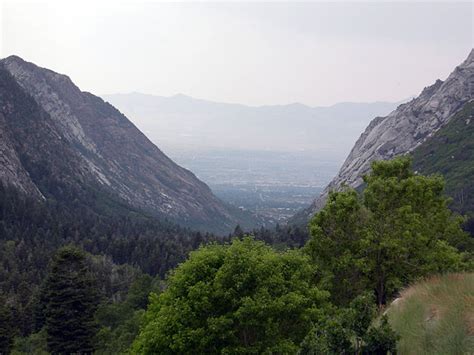 Fileushapedvalleyut Wikimedia Commons