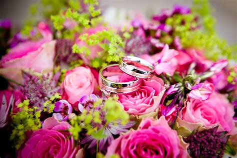 Cupcake | i migliori auguri di buon compleanno #compleanno #buon_compleanno #tanti_auguri. Buon anniversario di matrimonio - Messaggi e Frasi da dire ...