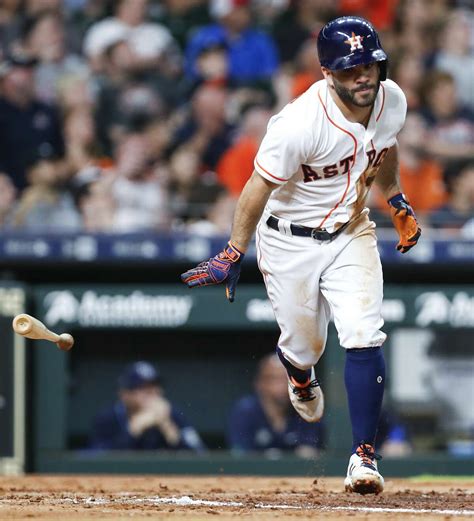 Astros Jose Altuve Maintains Overall Lead In Mlb All Star Fan Voting