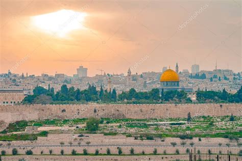 Vista panorámica de la ciudad vieja de Jerusalén y el Monte del Templo