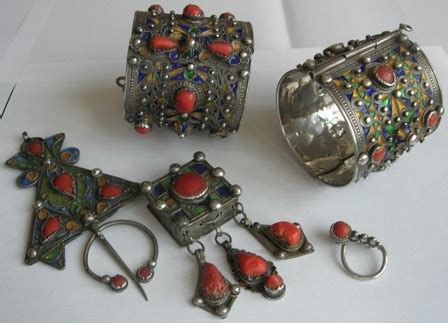 Les Bijoux Kabyles Femme Kabyle Histoire De La Femme Kabyle Ses