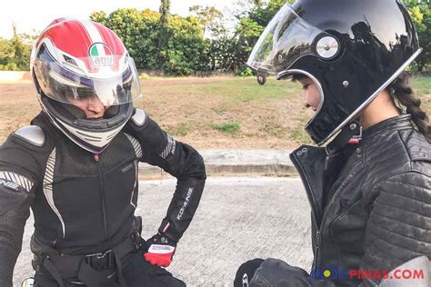Expert tips on riding with a pillion passenger in singapore. How to legally 'ride-in-tandem' properly - Motorcycle Features