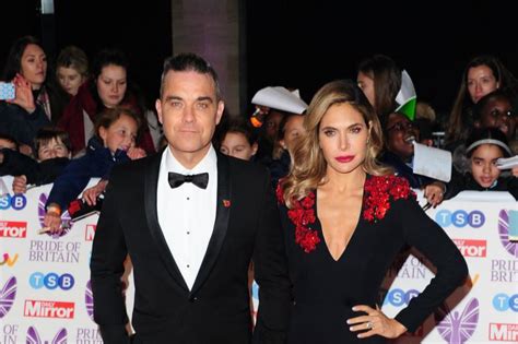 Robbie Williams And Ayda Field To Hire Social Club To Renew Vows