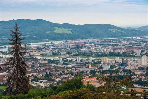 The Postlingberg Linz Austria Foto Editorial Imagen De Danubio Austeridad