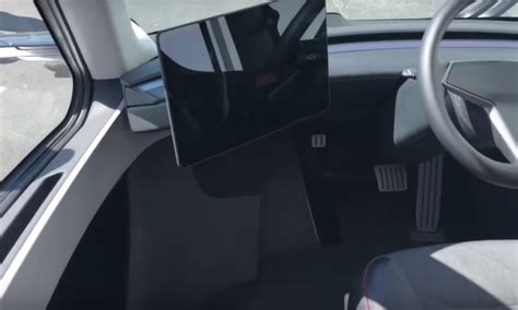 Tesla Semi Truck Inside Teslas New Semi Truck Is Here And It Has A