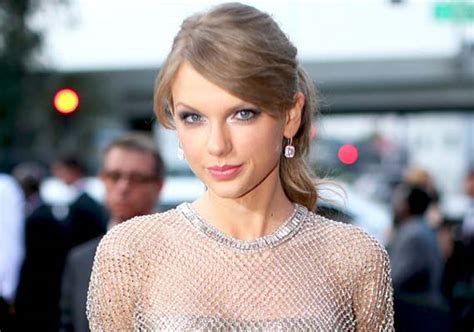 Taylor Swift Likes To Look Glamorous After Gym Lifestyle News India Tv