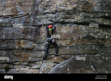 Rock Climber Shawangunk Mountains The Gunks New York Stock Photo Alamy