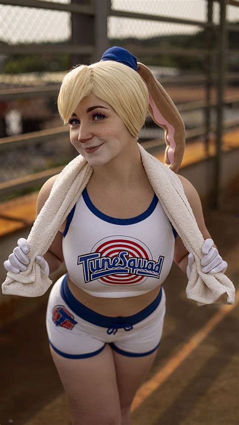Lola Bunny From Space Jam Cosplay