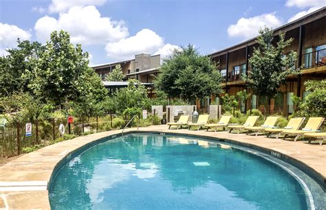 10 Boutique Hotels In Austin Perfect For Your Next Visit Or