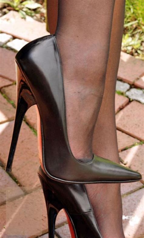 Pin By Tabitha On High Heels I Want To Wear Heels Stiletto Heels