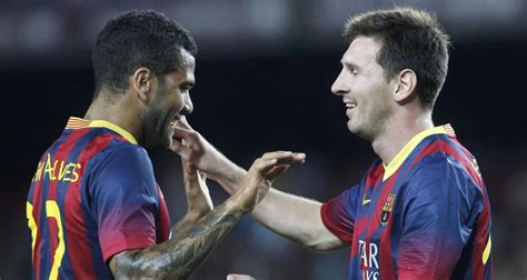 Psg Fc Barcelone Messi Rejoint Dani Alves Dans Un Cercle Très Fermé