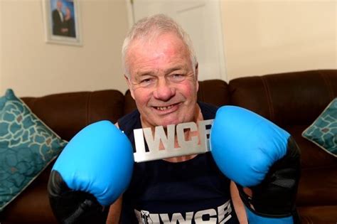 oap gets knocked out in his first ever boxing match when he steps into ring with 23 year old