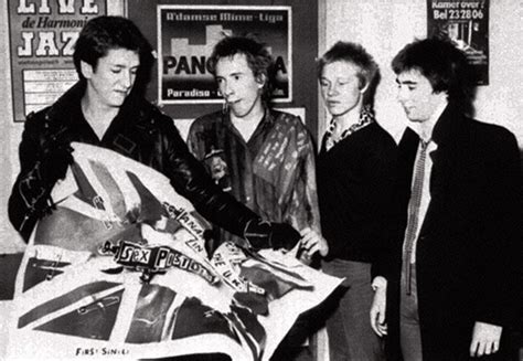 Glen Matlock Says The Sex Pistols Could Have Made More Albums If They D Stayed Together