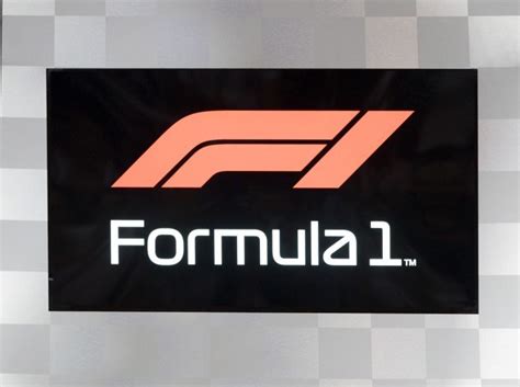 Watch our video tutorial on how to create your logo. Formel-1-Gruppe machte 2019 erstmals seit drei Jahren ...