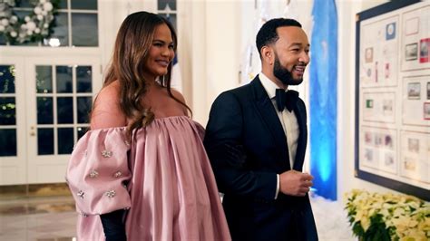 Pregnant Chrissy Teigen Wows At White House State Dinner With Husband
