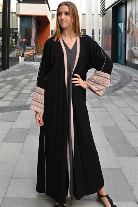 Embroidered Black Bisht Abaya Heracloset Online