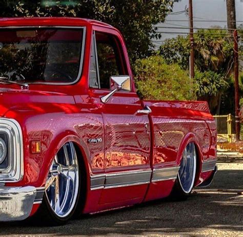 Low Fast Famous Photo Classic Chevy Trucks Chevy Trucks Classic