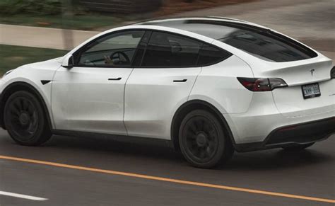 Elon Musk Το Tesla Model Y θα είναι παγκόσμιο Best Seller το 2023 Drive