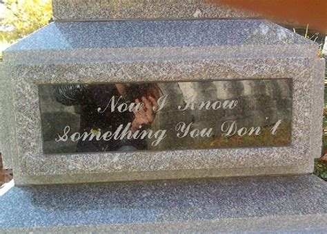 23 Funny Tombstones That Actually Exist