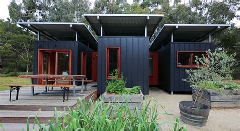 3 X 20ft Shipping Containers Turn Into Amazing Compact Home The Rowdy