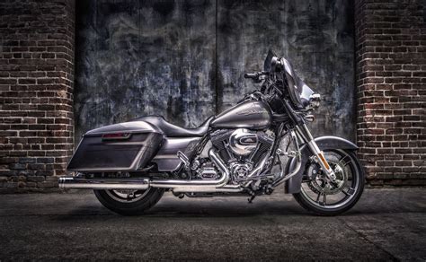 Harley Davidson Motorcycle Lifestyle Portrait Photography By Joel