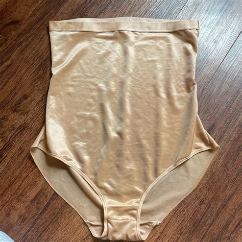 Skims Barely There High Waisted Brief Size 2x Depop