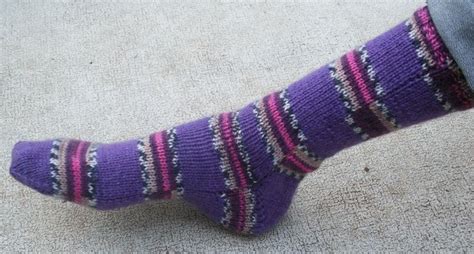 How To Knit Tube Socks With Two Straight Needles Freeda Qualls