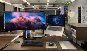 A Sneak Peek At 11 IT Pros Desk Setups BetterCloud