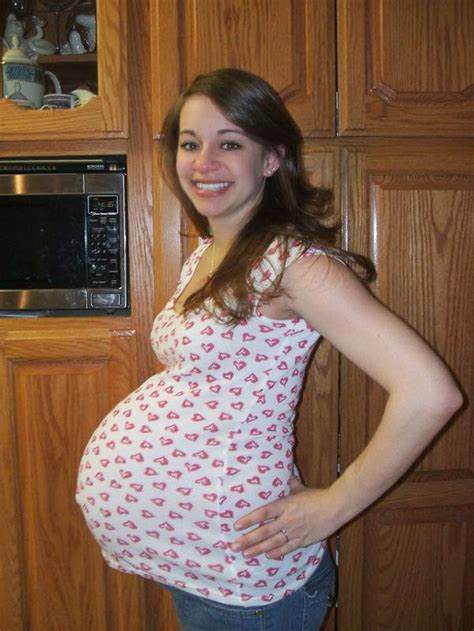 Pregnant Women Beautiful 16 From Australia And Shes Having Twins