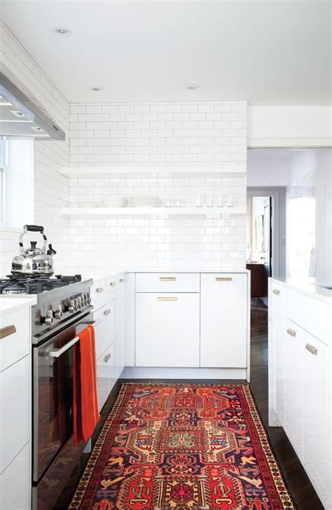 30 Kitchens That Dare To Bare All With Open Shelves White Kitchen